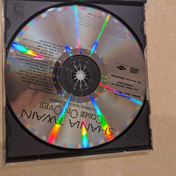 Shania Twain CD - Picture 2 of 4